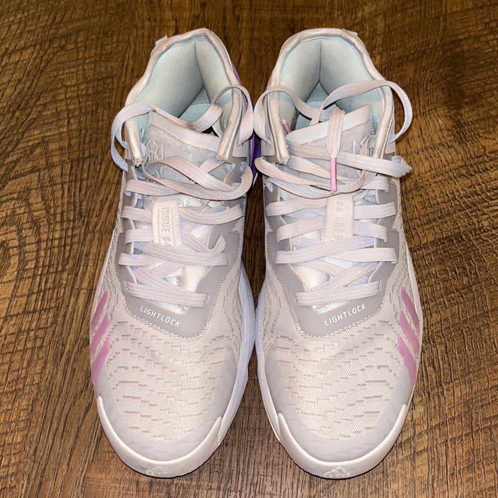 Donovan Mitchell basketball shoes